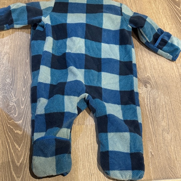 Columbia Sportswear Company - Picture 5 of 6